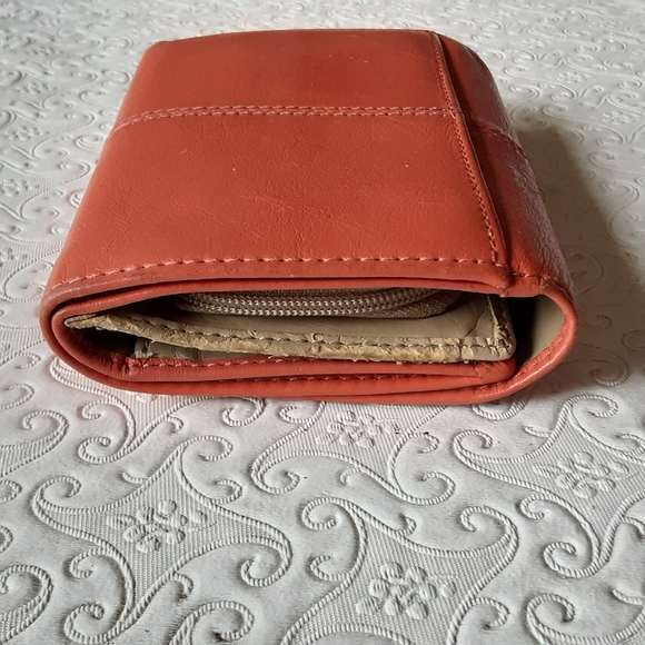 EUC Coach Wallet - Picture 2 of 10